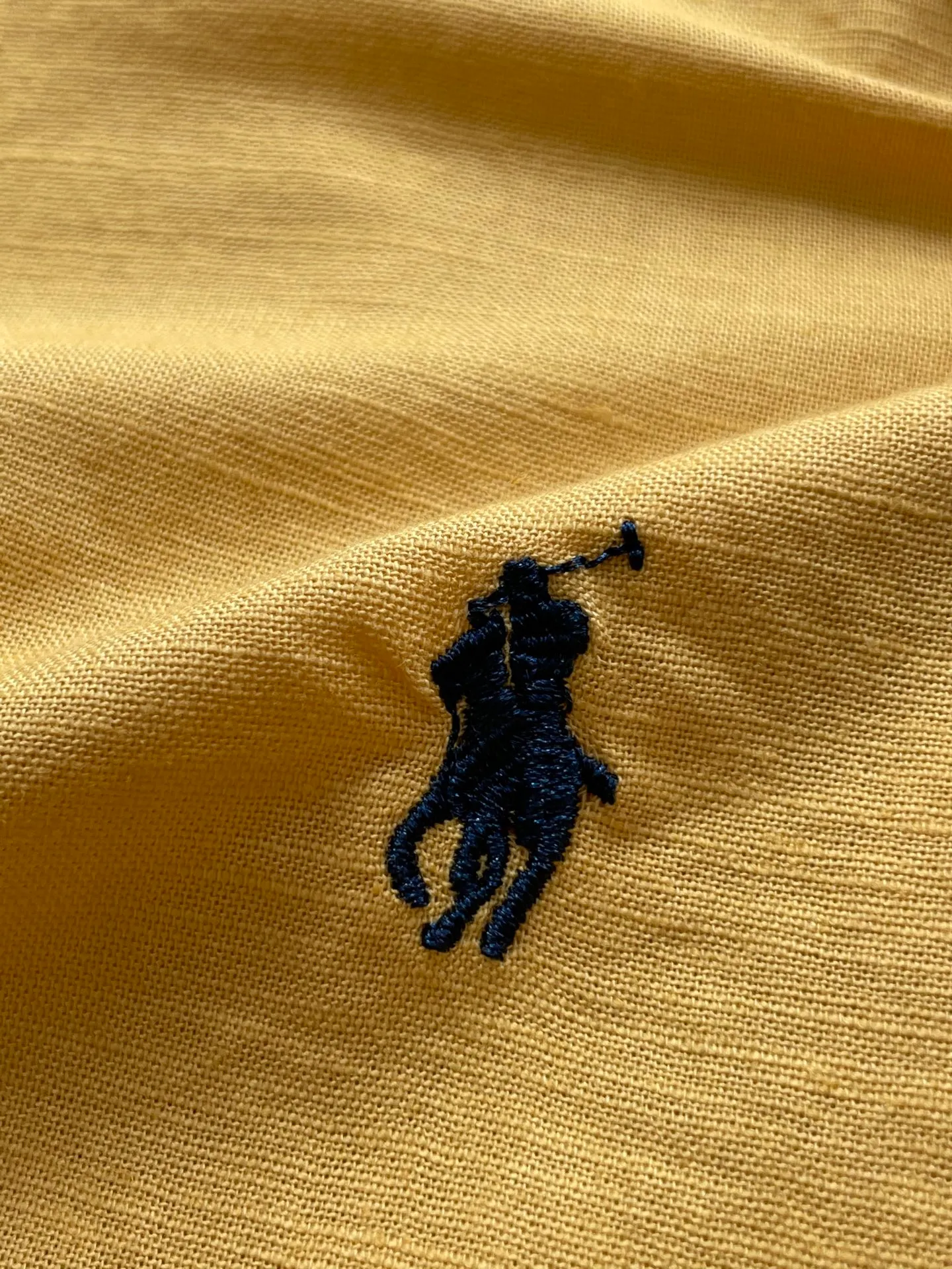 P220 🌸🌸🌸 POLO Ralph Lauren [High Quality] Classic shirt! The classic casual shirt made of pure cotton and linen has a unique design. It has a simple, clean and classic silhouette. It is a versatile style that can be switched at will. The fabric feels soft and delicate, highly breathable, and is close to the skin and comfortable to wear. It can be worn alone as an inner layer. Its versatile performance is beyond your imagination! The upper body of the ready-to-wear is simple and classic yet elegant! Size:M-XXL